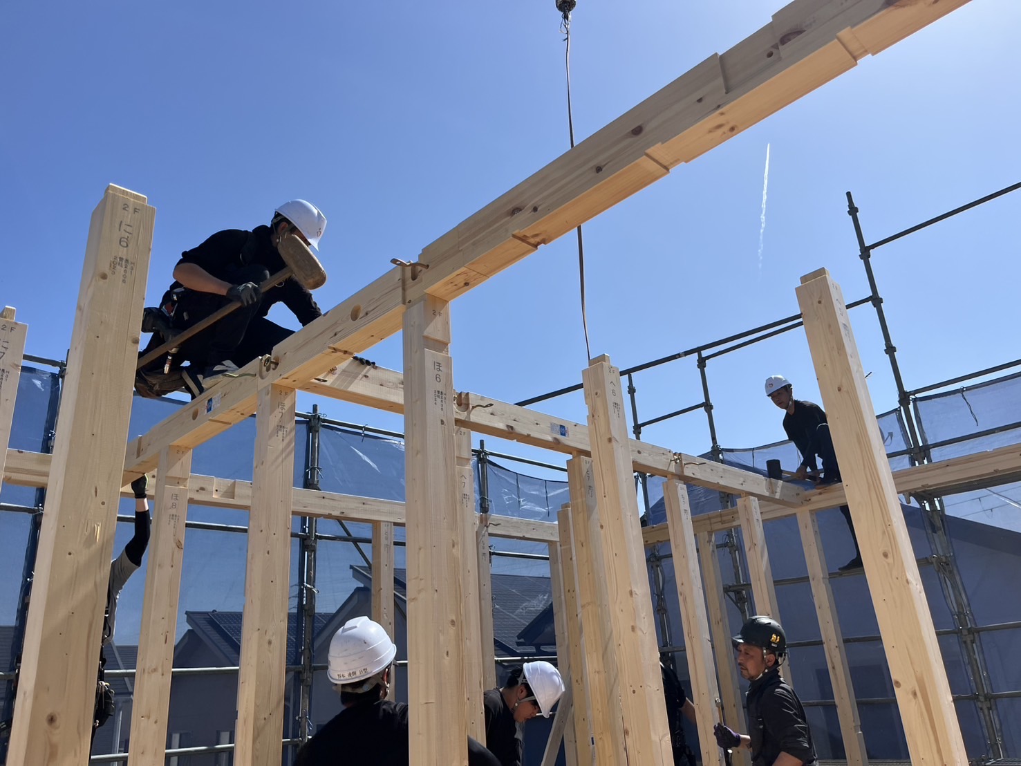 新築住宅の棟上げ工事の時の写真です。